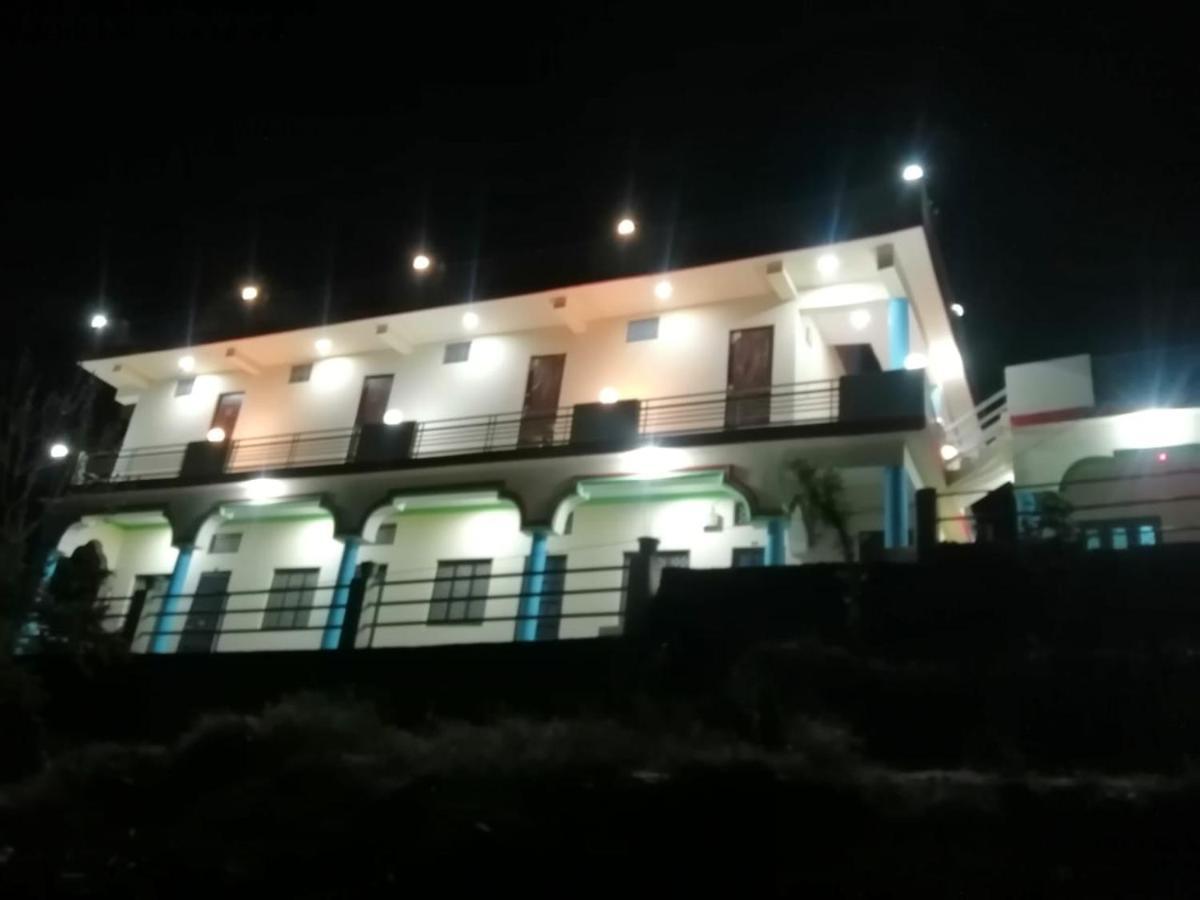 Rudraprayāg Prince Homestay & Restaurant מראה חיצוני תמונה