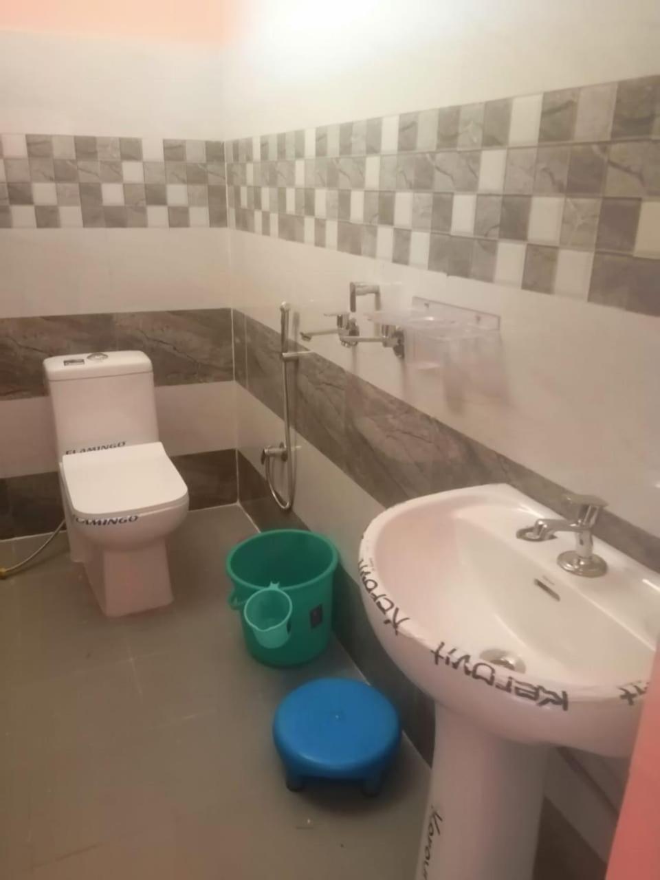 Rudraprayāg Prince Homestay & Restaurant מראה חיצוני תמונה